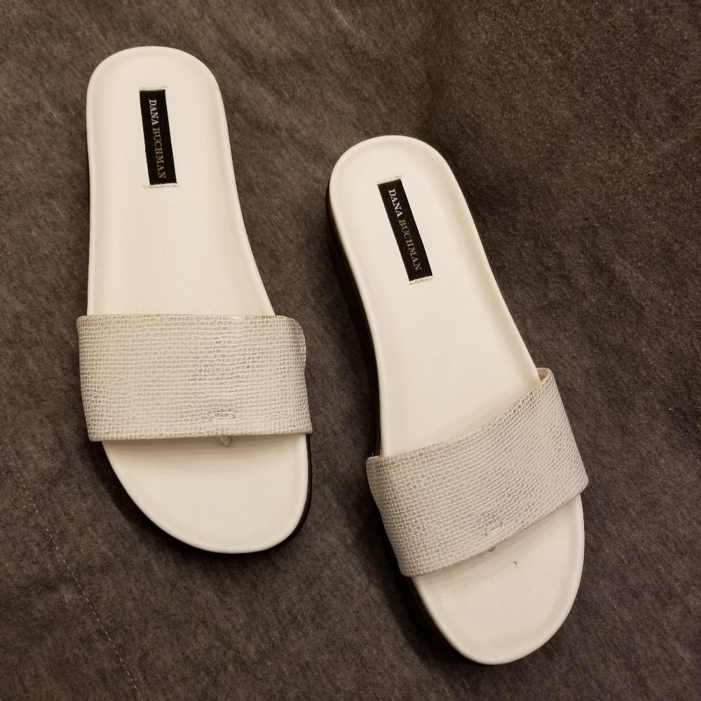 Dana Buchman White Wedges Size 7 Shoes